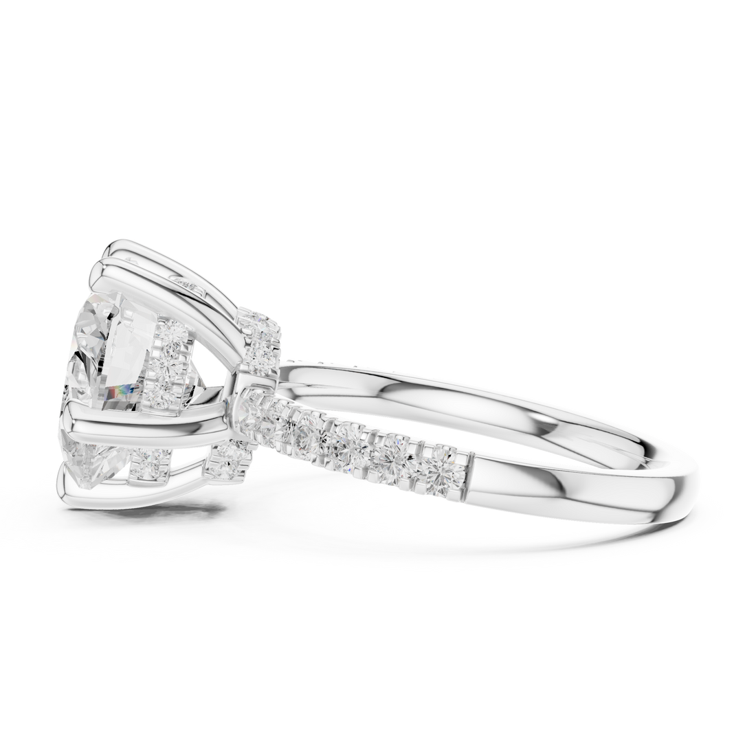 Exquisite heart-shaped solitaire diamond ring