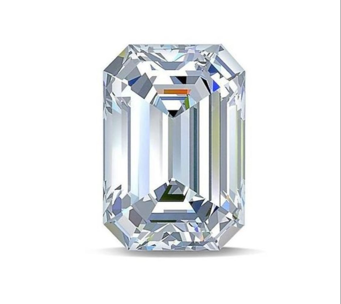 2 CARAT Emerald Diamond